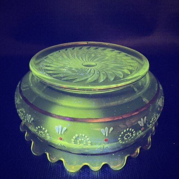 Antique Enameled Paint Large Glass Bowl Dish Gold Painted Edge Manganese 365nm - Picture 4 of 16